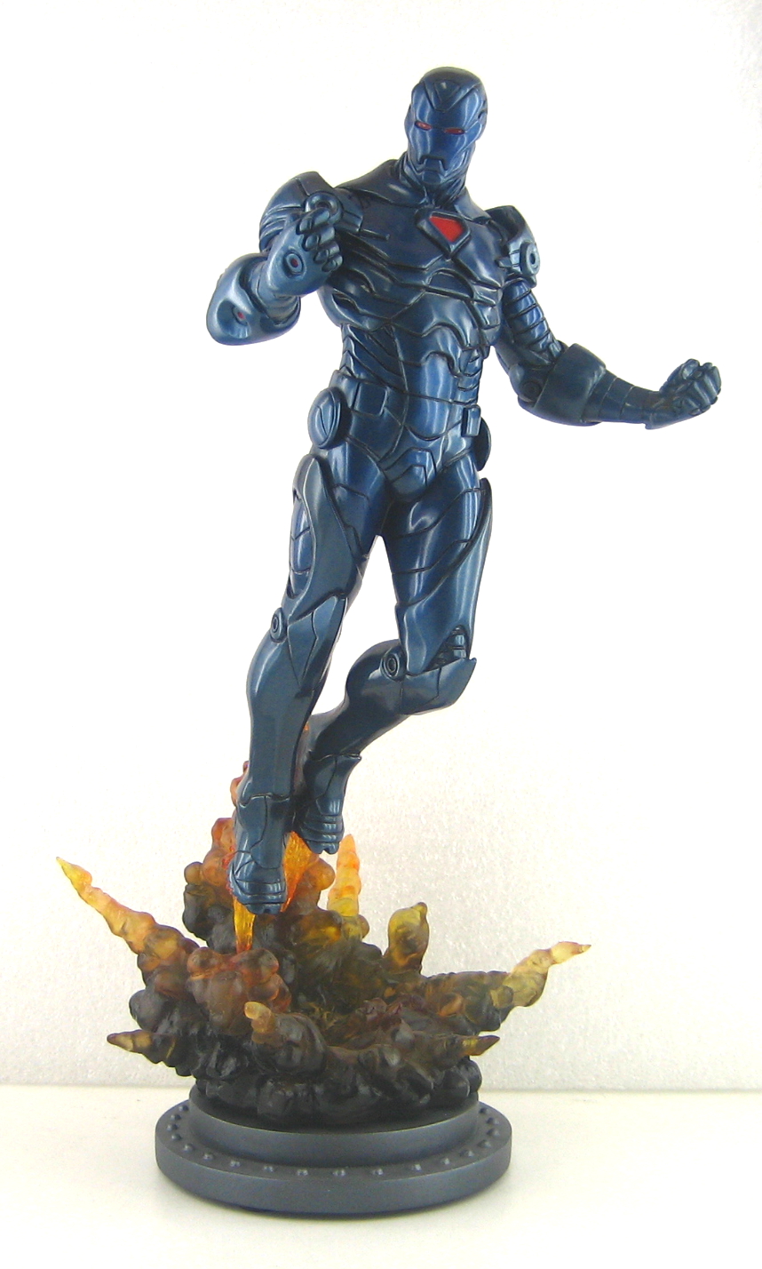 Bowen Designs Stealth Suit Iron Man Full-Size Statue in the Box 1