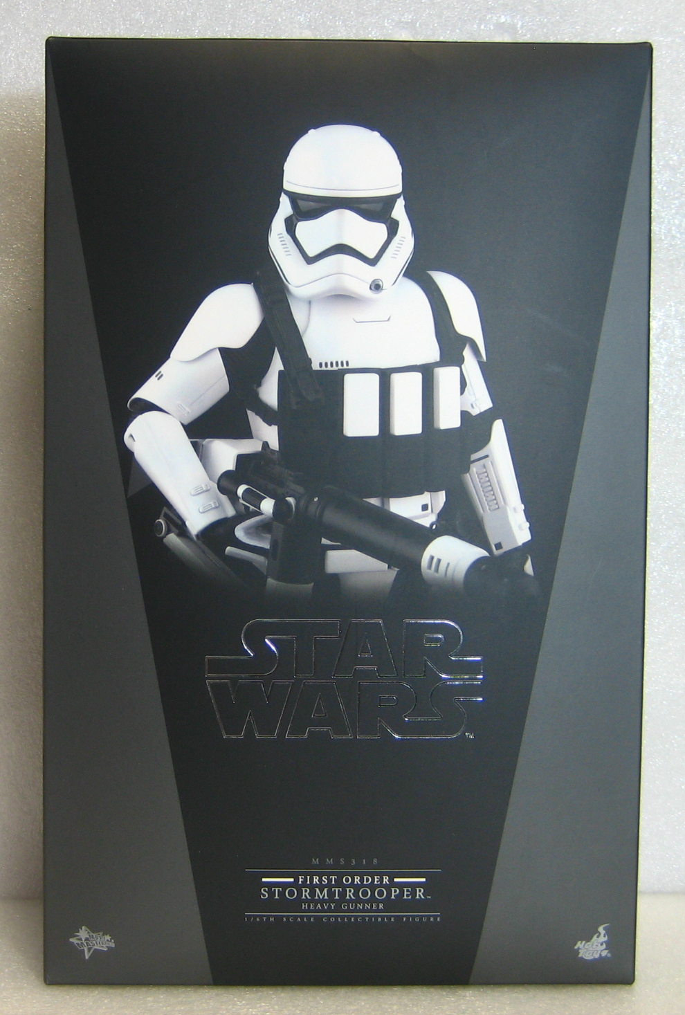 Hot Toys MMS318 Star Wars First Order Heavy Gunner Stormtrooper 1:6 Scale Figure 1 Hot Toys MMS318 Star Wars First Order Heavy Gunner Stormtrooper 1:6 Scale Figure 1