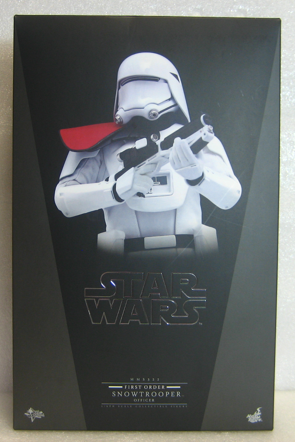 Hot Toys MMS322 Star Wars First Order Stormtrooper Officer 1:6 Scale Figure 1 Hot Toys MMS322 Star Wars First Order Stormtrooper Officer 1:6 Scale Figure 1