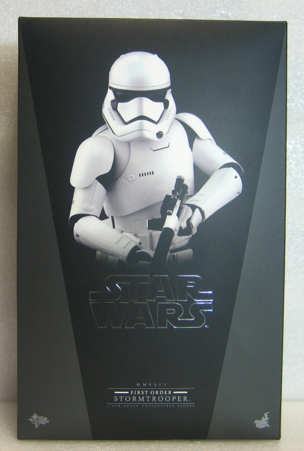 Hot Toys MMS 317 Star Wars First Order Stormtrooper 1:6 Scale Figure 1