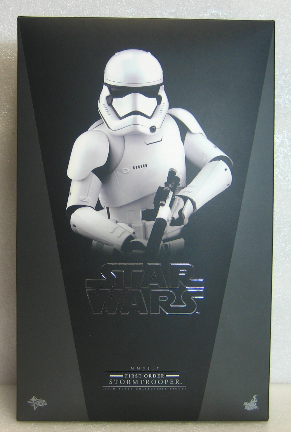 Hot Toys MMS 317 Star Wars First Order Stormtrooper 1:6 Scale Figure 1