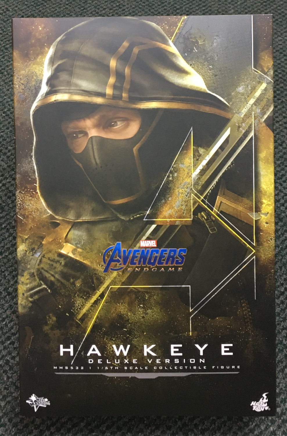 hot-toys-avengers-endgame-hawkeye-1 hot toys avengers endgame hawkeye deluxe 1:6 scale figure 1