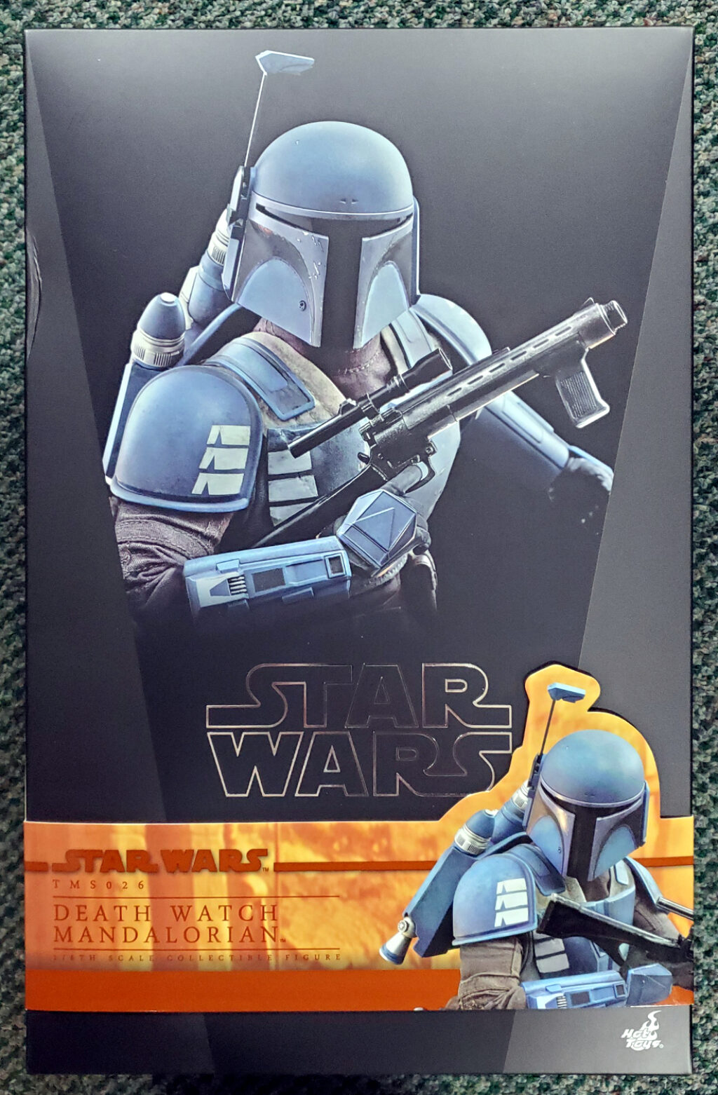 Hot Toys Sideshow Star Wars Death Watch Mandalorian 1:6 Scale Figure 1