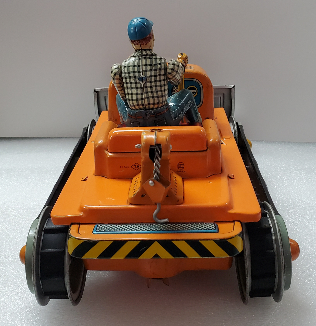 tn-japan-handy-han-battery-operated-bulldozer-5 1960's TN Japan Battery-Operated Tin Litho Handy Hank No. 112 Bulldozer 5