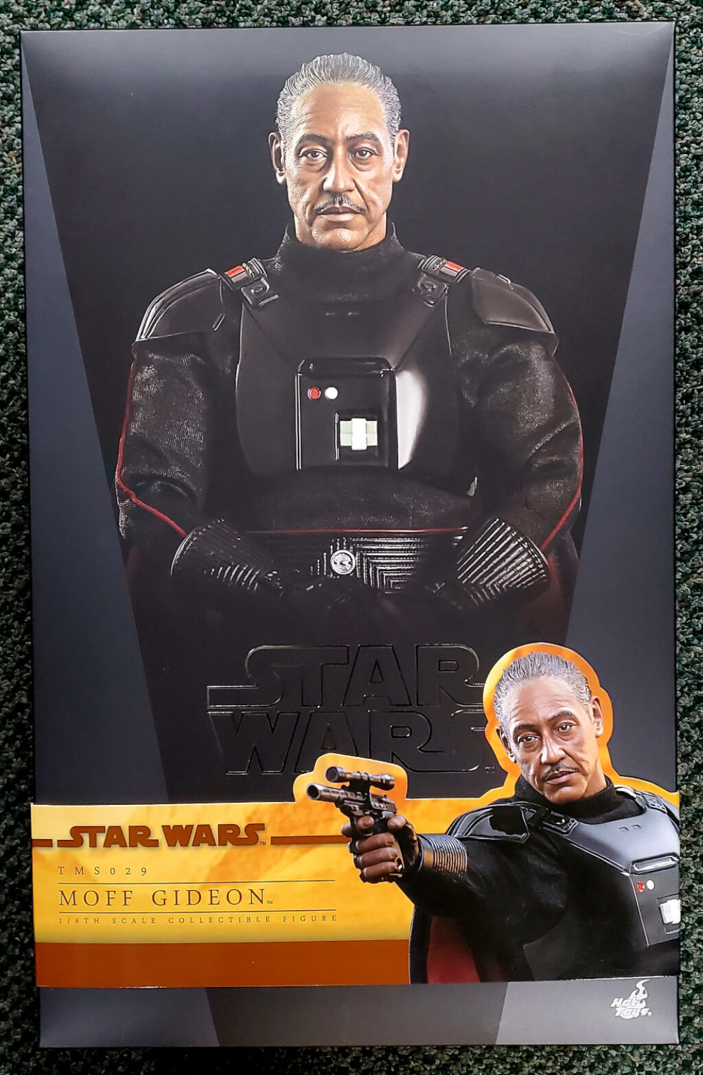 Hot Toys Star Wars The Mandalorian Moff Gideon 1:6 Scale Figure 1