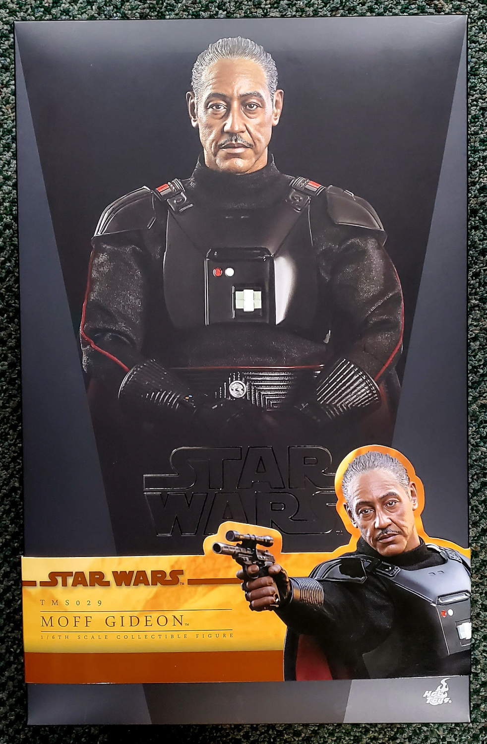 Hot Toys Star Wars The Mandalorian Moff Gideon 1:6 Scale Figure 1