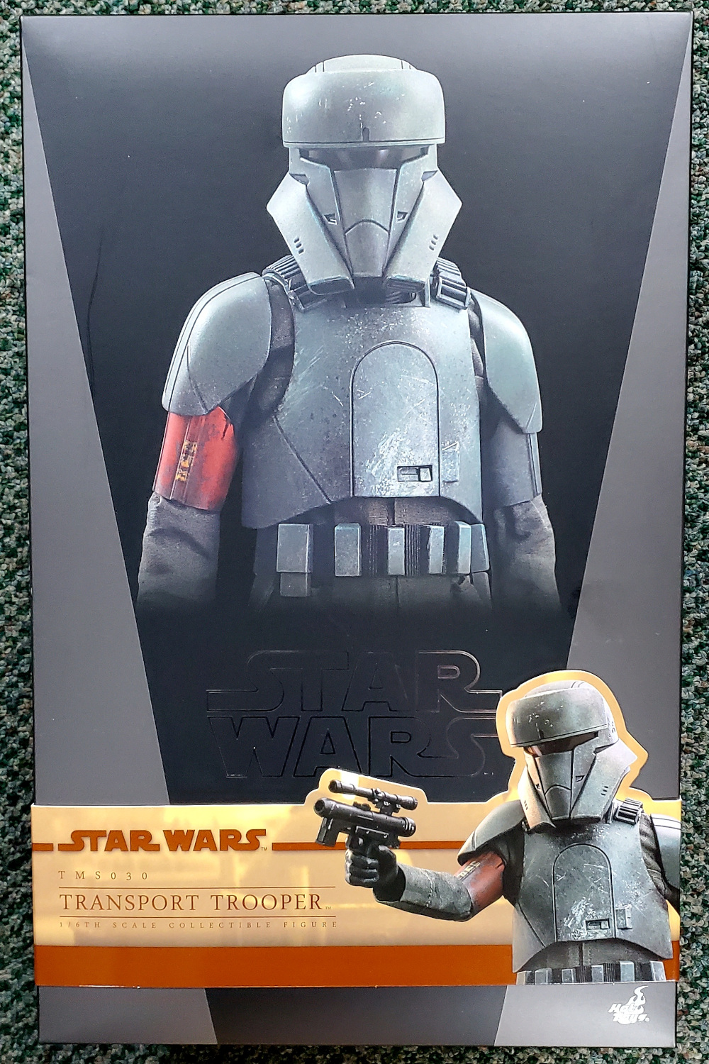 Hot Toys Star Wars The Mandalorian Transport Trooper 1:6 Scale Figure 1