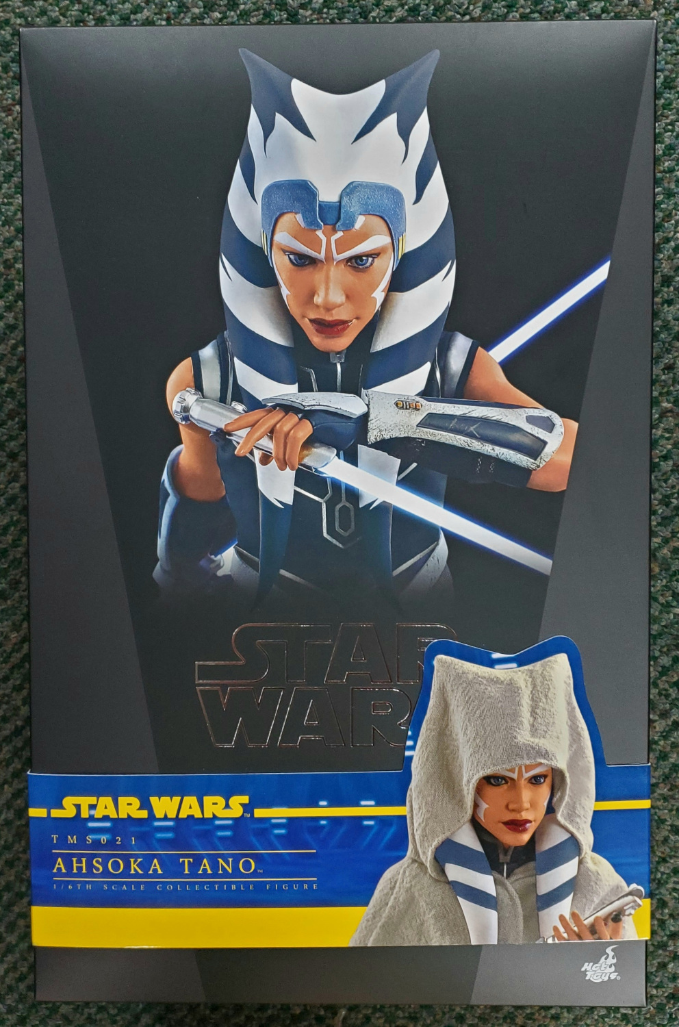 Hot Toys Star Wars The Clone Wars Ahsoka Tano 1:6 Scale Figure 1