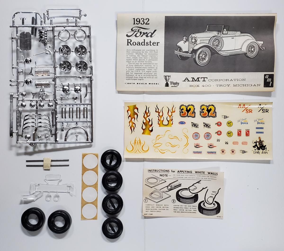 amt-32-ford-roadster-3-in-1-customizing-model-kit-7 Vintage 1964 AMT '32 Ford Roadster 3 in 1 Customizing Model Kit in the Box 7