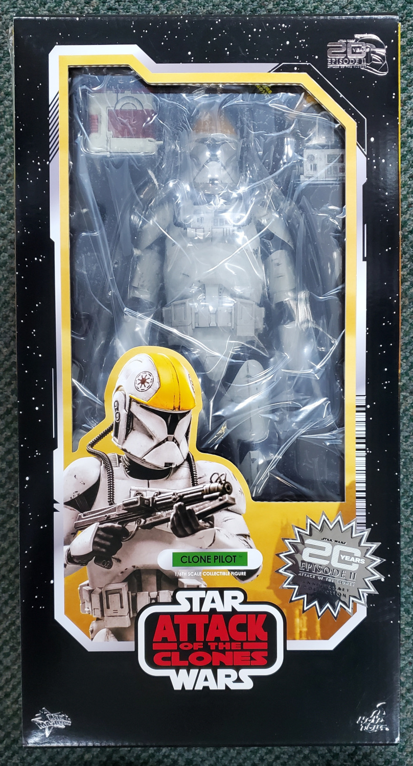 hot-toys-star-wars-attack-of-the-clones-clone-pilot-3 Hot Toys Star Wars Attack of the Clones Clone Pilot 1:6 Scale Figure 3