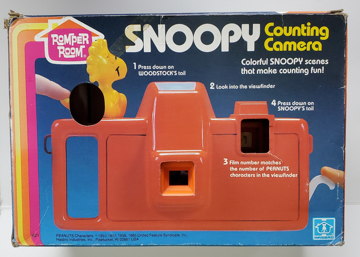 hasbro-romper-room-peanuts-snoopy-counting-camera-3 1972 Hasbro Romper Room Peanuts Snoopy Counting Camera in Original Box 3