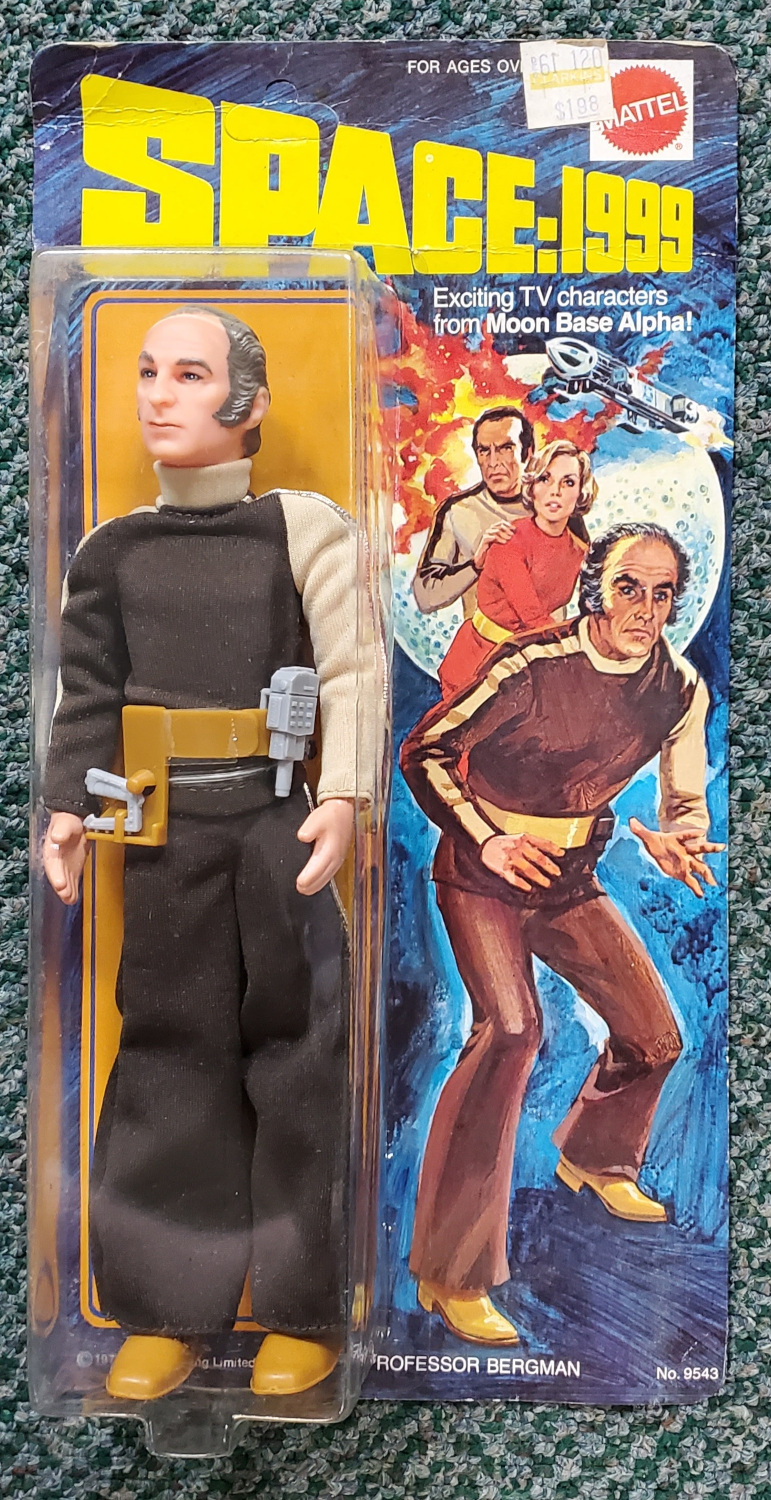 mattel-space-1999-professor-bergman-figure-1 1975 Mattel Space: 1999 Professor Bergman Action Figure on Unpunched Card 1