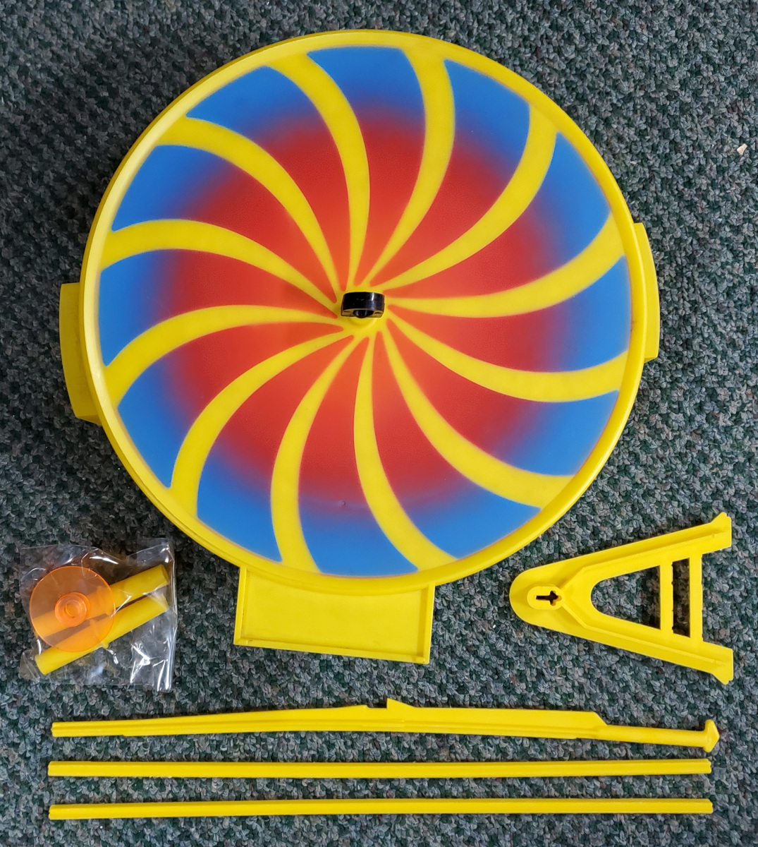 milton-bradley-limbo-legs-game-3 1969 Limbo Legs Game by Milton Bradley 3