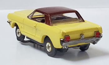 aurora-tjet-500-butter-yellow-ford-mustang-hardtop-ho-slot-car-2 1963 Aurora ThunderJet 500 Butter Yellow Ford Mustang Hardtop HO Slot Car: Track Tested 2