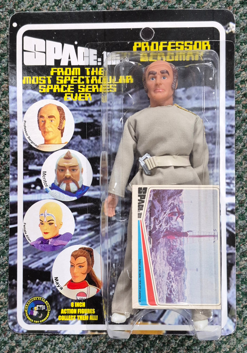 figures-toy-company-space-1999-professor-bergman-1 MOC Figures Toy Company Space: 1999 Professor Bergman Series 2 Action Figure on Factory Sealed Card 1