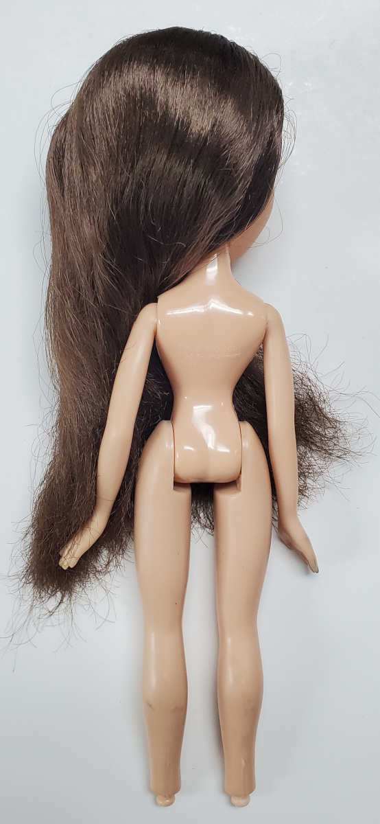 mga-bratz-dolls-first-edition-stylin-spa-and-salon-with-dana-3 2002 Bratz Dolls 1st Edition Stylin' Spa and Salon with Dana 3
