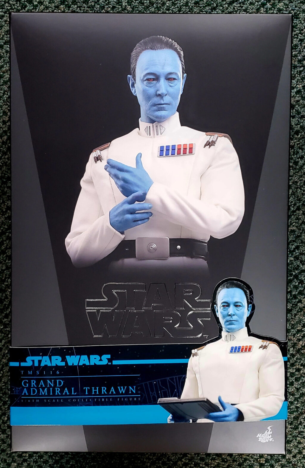Hot Toys Star Wars Ahsoka Grand Admiral Thrawn 1:6 Scale Figure 1