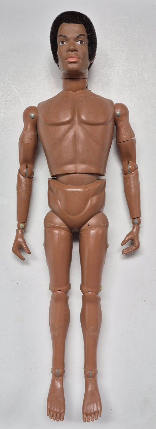 hasbro-gi-joe-adventure-team-african-american-adventurer-in-box-8 1970 Hasbro 12″ G.I. Joe Complete Adventure Team African American Adventurer Action Figure in the Box 8