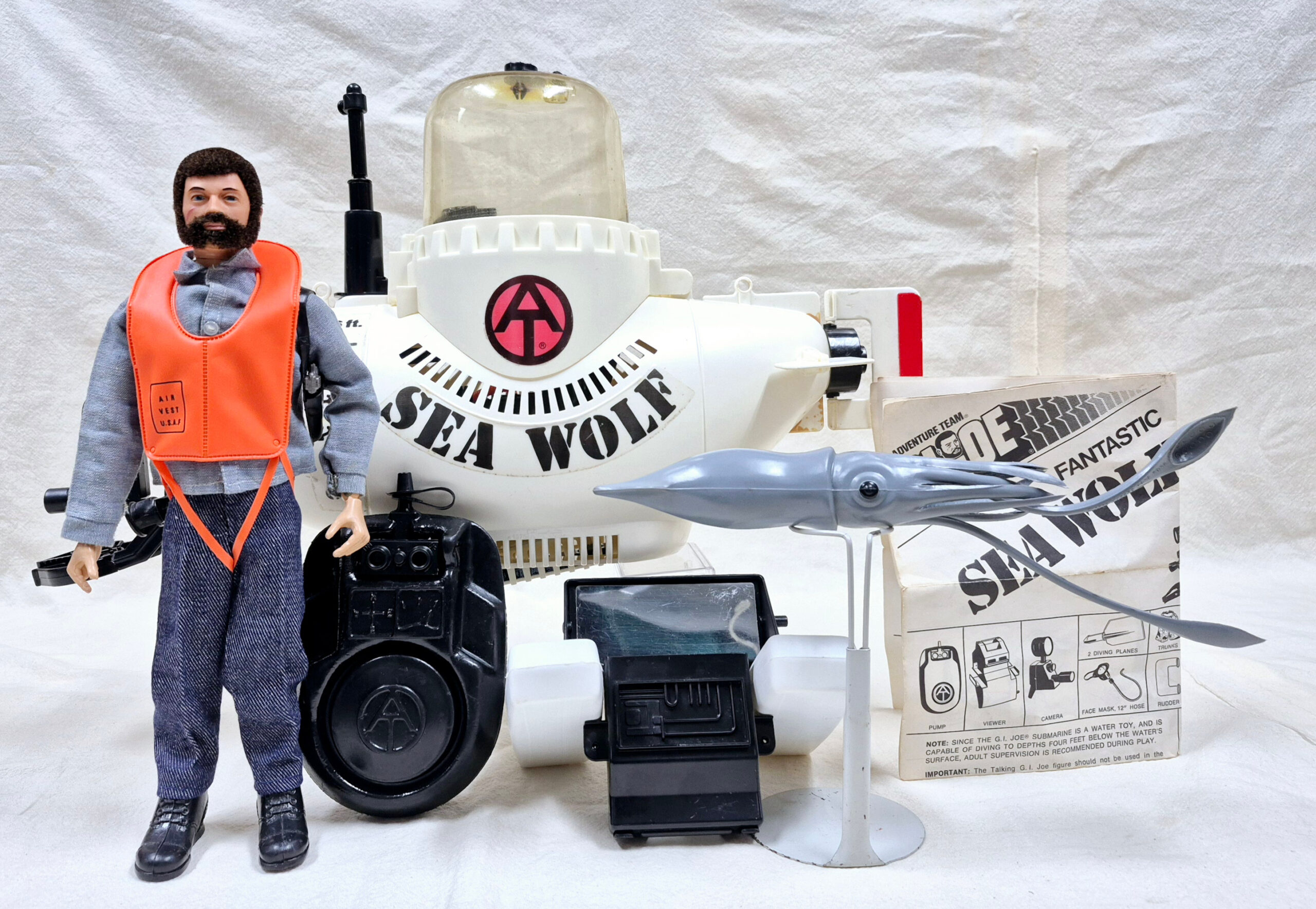 1970 Hasbro 12″ G.I. Joe Sea Adventurer Action Figure and Outfit with Complete Sea Wolf Submarine 1
