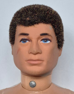 hasbro-gi-joe-talking-man-of-action-with-kung-fu-grip-4 1974 Hasbro 12″ G.I. Joe Talking Man of Action with Kung Fu Grip Action Figure and Outfit 4