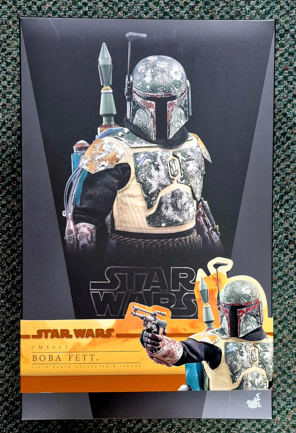Hot Toys Star Wars The Mandalorian Boba Fett in Damaged Armor 1:6 Scale Figure 1
