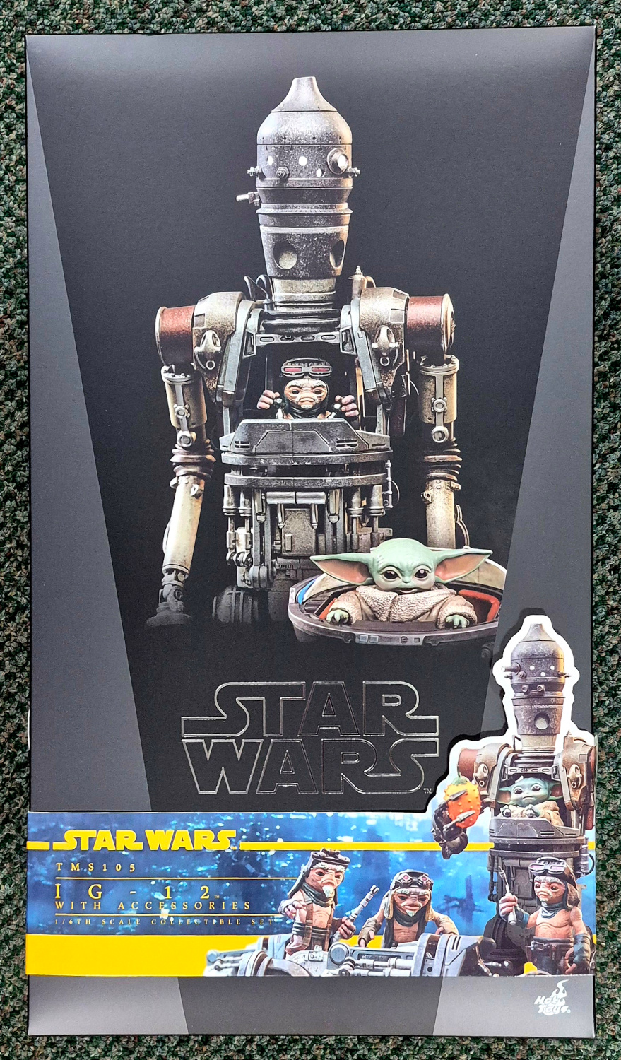 hot-toys-tms105-star-wars-the-mandalorian-ig-12-with-accessories-1 Hot Toys Star Wars The Mandalorian IG-12 with Accessories 1:6 Scale Figure 1