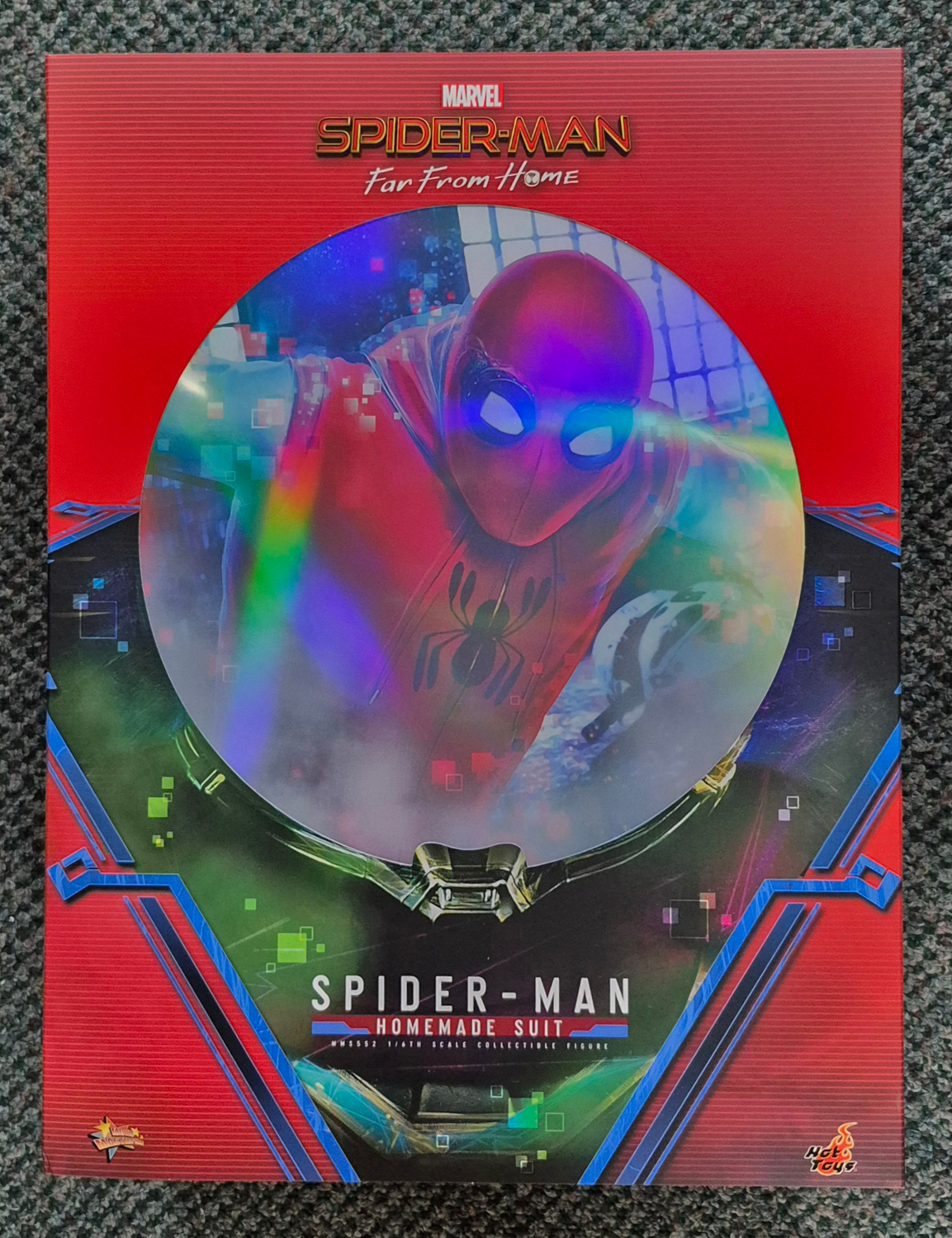 Hot Toys Spider-Man Far From Home Spider-Man Homemade Suit 1:6 Scale Figure 1