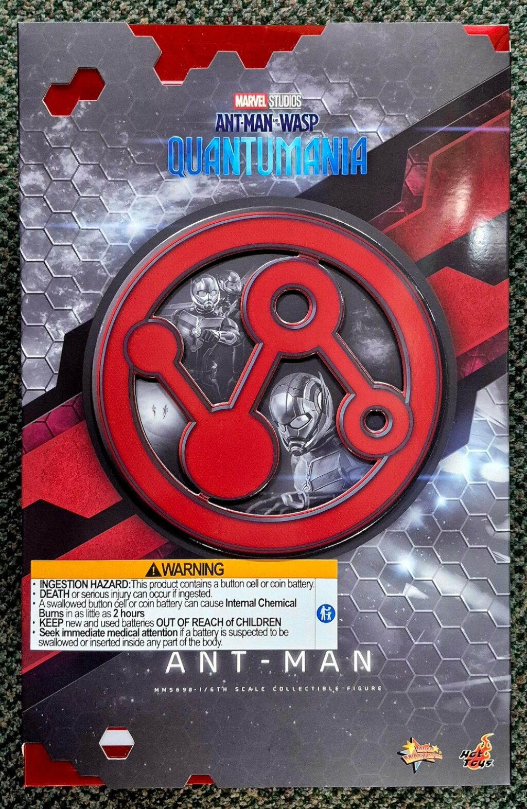 Hot Toys Marvel Comics Ant-Man and The Wasp Quantumania Ant-Man 1:6 Scale Figure 1