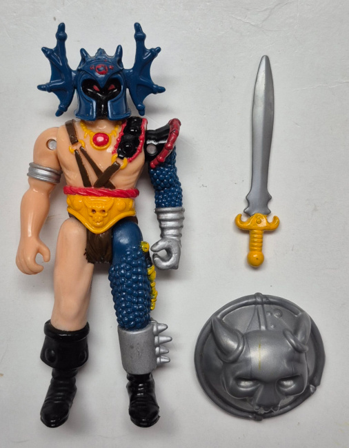 ljn-advanced-dungeons-and-dragons-warduke-figure-2 1983 LJN Advanced Dungeons & Dragons Warduke Figure - Complete 2