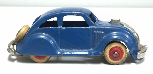 hubley-cast-iron-volkswagen-vw-beetle-2 1940's Hubley Cast Iron Volkswagen (VW) Beetle 2