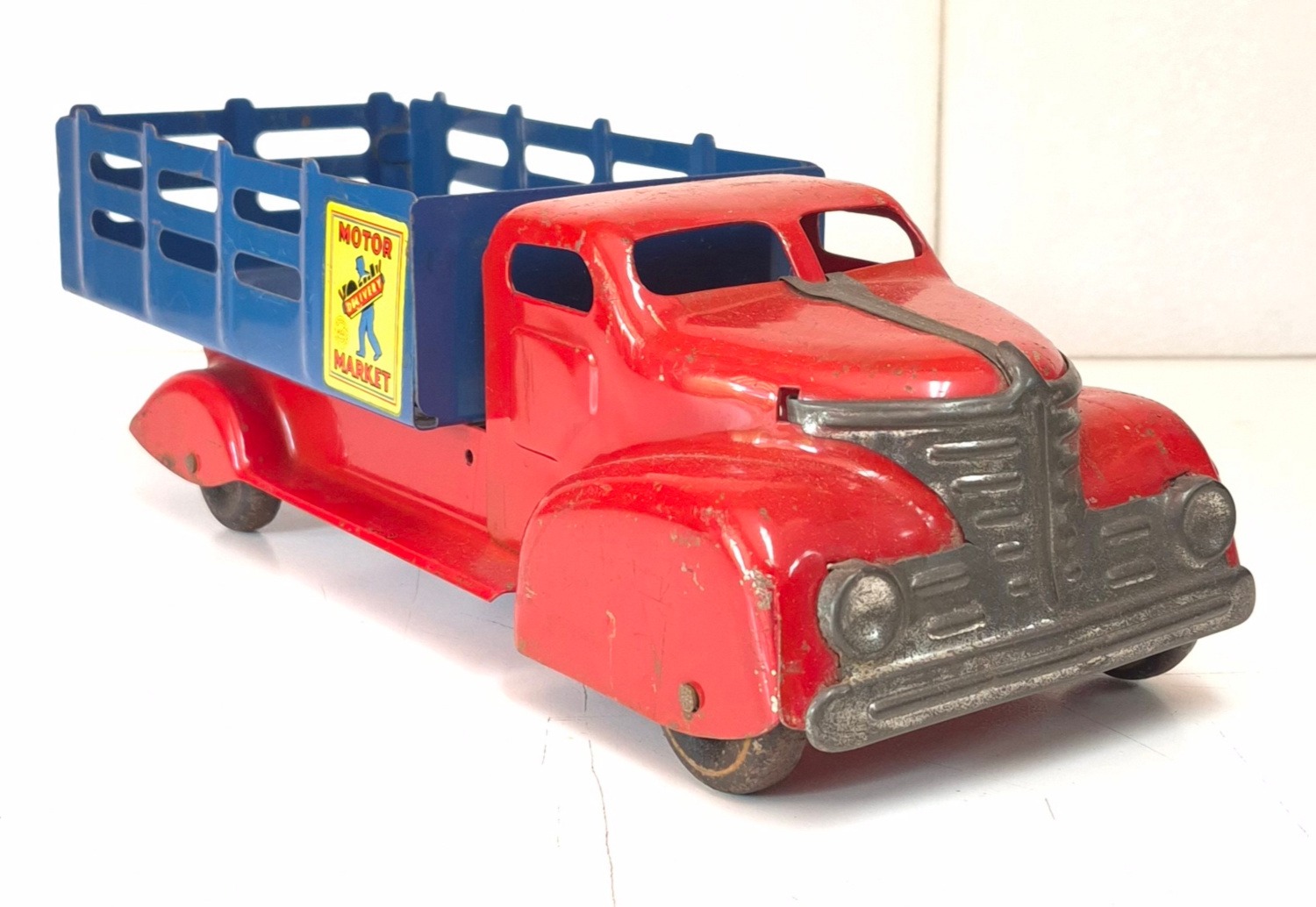 marx-pressed-steel-motor-market-delivery-stake-bed-truck-1 1930's Marx Motor Market Delivery Stake Bed Pressed Steel Truck 1