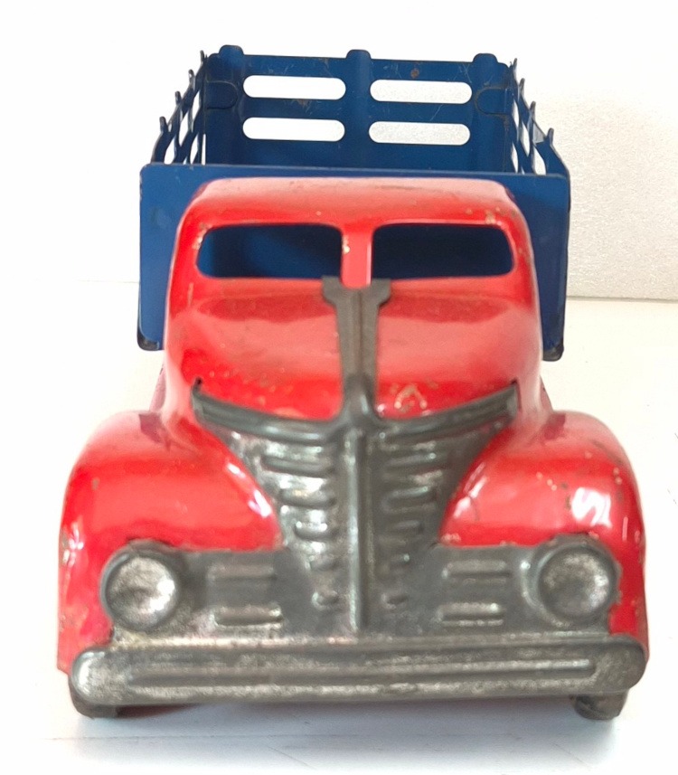 marx-pressed-steel-motor-market-delivery-stake-bed-truck-4 1930's Marx Motor Market Delivery Stake Bed Pressed Steel Truck 4