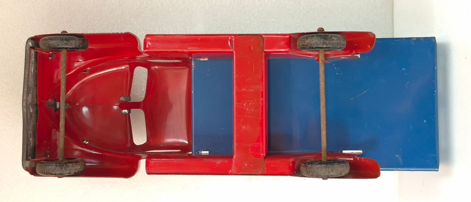 marx-pressed-steel-motor-market-delivery-stake-bed-truck-7 1930's Marx Motor Market Delivery Stake Bed Pressed Steel Truck 7