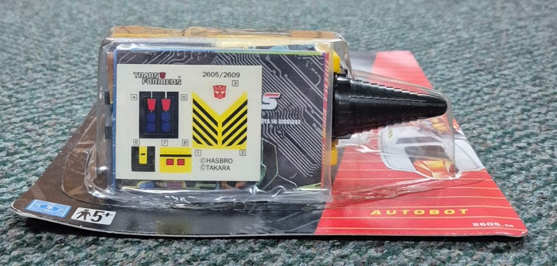 hasbro-uk-g1-transformers-rescue-force-drill-tank-moc-6 MOC Hasbro UK G1 Transformers Rescue Force Drill Tank : Factory Sealed 6