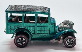 hot-wheels-1969-redline-aqua-classic-31-ford-woody-2 1969 Mattel Red Line Hot Wheels Aqua Classic '31 Ford Woody with Button 2