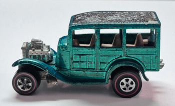 hot-wheels-1969-redline-aqua-classic-31-ford-woody-3 1969 Mattel Red Line Hot Wheels Aqua Classic '31 Ford Woody with Button 3