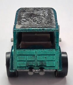 hot-wheels-1969-redline-aqua-classic-31-ford-woody-5 1969 Mattel Red Line Hot Wheels Aqua Classic '31 Ford Woody with Button 5