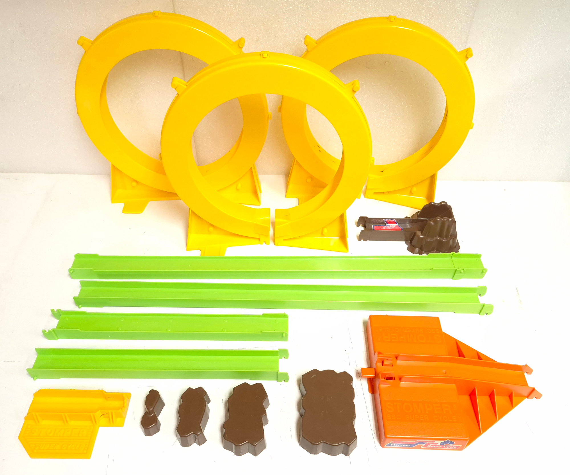 schaper-stomper-super-cycle-triple-threat-set-8 1983 Schaper Stomper Super Cycle Triple Threat Set Complete in the Box 8