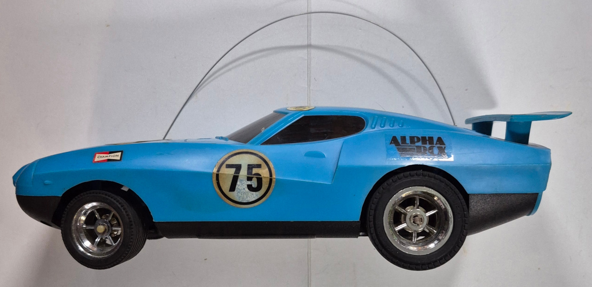 latrax-alpha-rcx-radio-controlled-sports-car-10 1970's LaTrax R/C Radio-Controlled Alpha RCX Sports Car in the Box 10