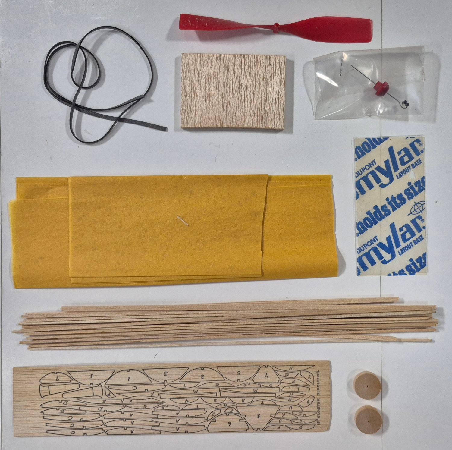 easy-built-models-ff-51-gloster-gladiator-balsa-wood-model-airplane-kit-3 Vintage Easy Built Models FF-51 Gloster Gladiator Balsa Wood Airplane Model Kit Unbuilt in the Box 3