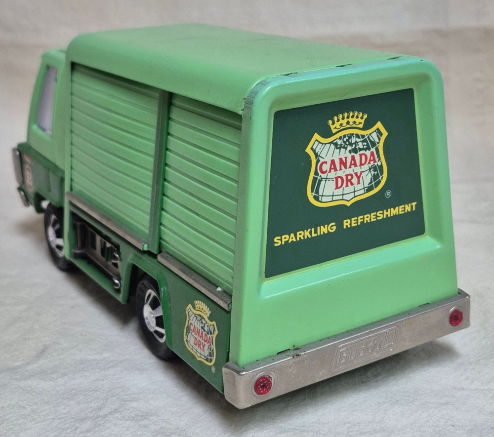buddy-l-canada-dry-ginger-ale-delivery-truck-with-dolly-and-bottles-6 1970's Buddy L Canada Dry Ginger Ale Delivery Pressed Steel Truck 6