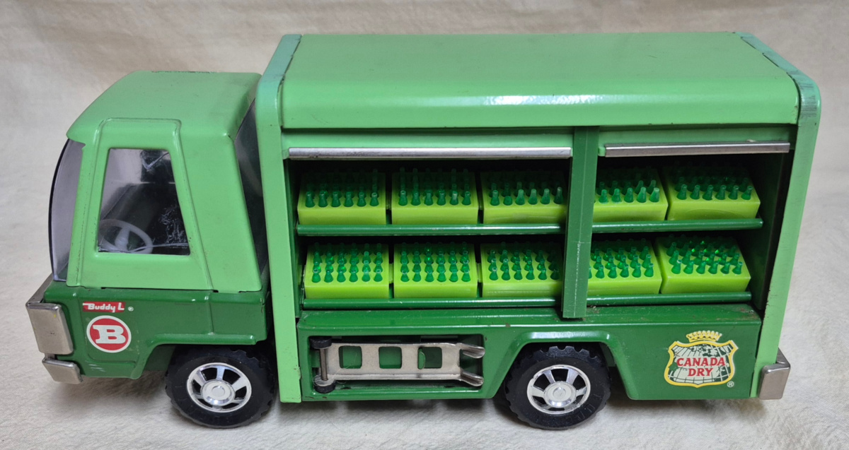 buddy-l-canada-dry-ginger-ale-delivery-truck-with-dolly-and-bottles-7 1970's Buddy L Canada Dry Ginger Ale Delivery Pressed Steel Truck 7
