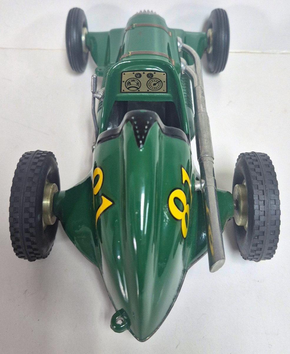 roy-cox-thimble-drome-champion-tether-car-in-british-racing-green-7 1947 Roy Cox #303-CT Champion Tether Car in British Racing Green 7