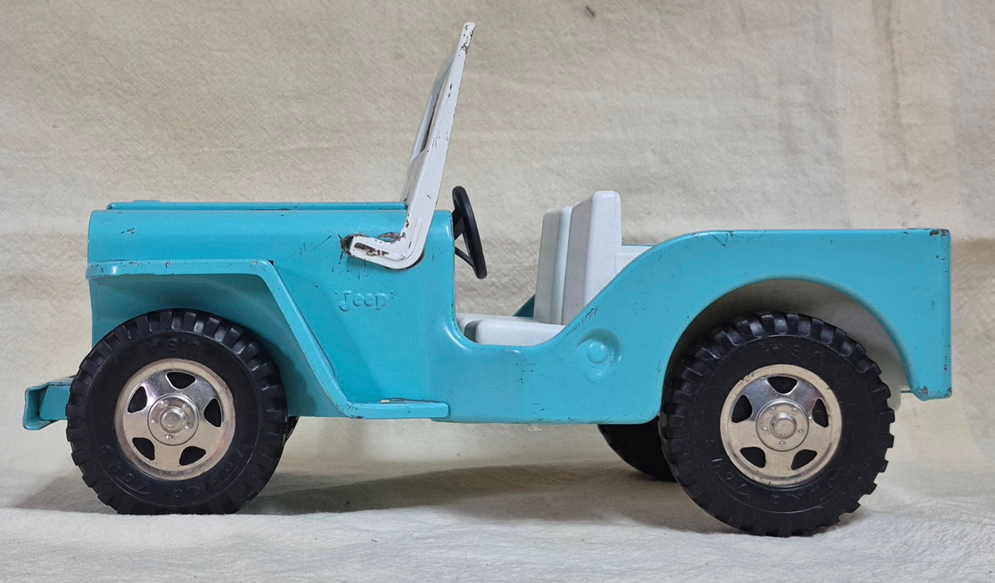 tonka-1962-no-200-jeep-dispatcher-2 1962 Tonka No. 200 Jeep Dispatcher Pressed Steel Truck 2