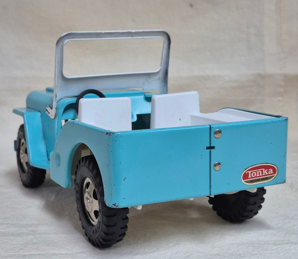 tonka-1962-no-200-jeep-dispatcher-6 1962 Tonka No. 200 Jeep Dispatcher Pressed Steel Truck 6