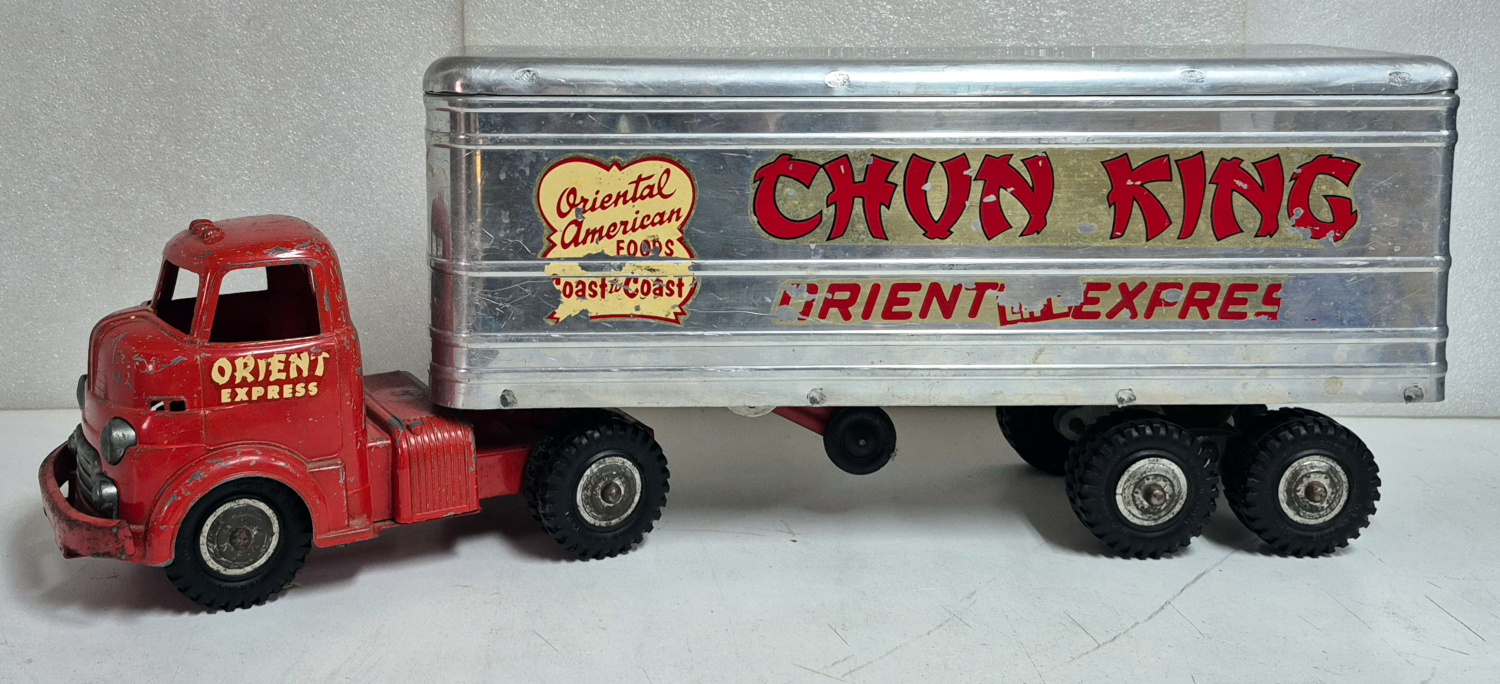 1952 Wyandotte Chun King Orient Express Diecast Steel and Aluminum Tractor Trailer Truck 1