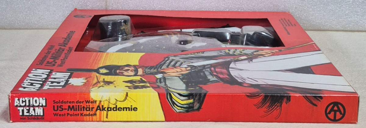 schildkrot-hasbro-gi-joe-action-team-soldaten-der-welt-us-militar-akademie-west-point-kadett-outfit-set-6 1970 Schildkrot Hasbro G.I. Joe Action Team Soldaten der Welt US-Militar Akademie West Point Kadett Uniform Set : Mint in Box 6