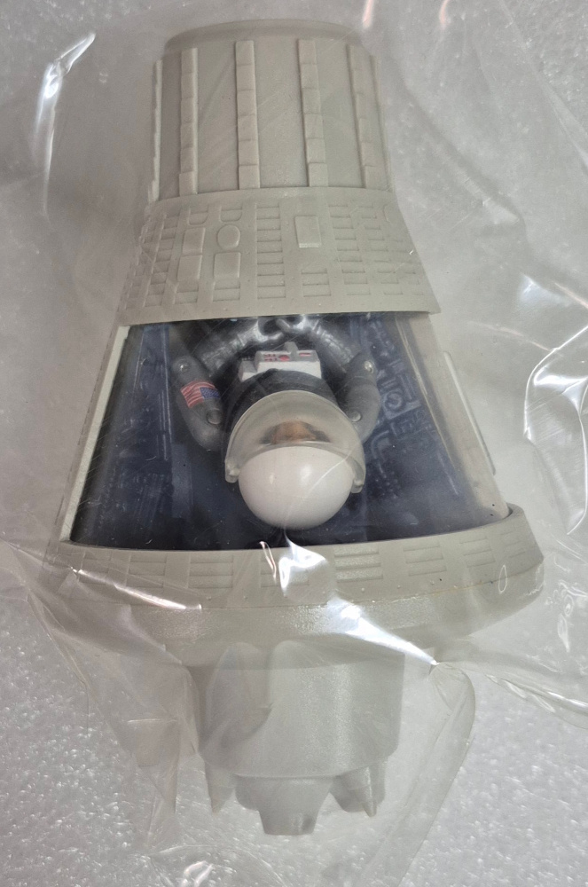 1995-international-gi-joe-collectors-convention-exclusive-official-space-capsule-and-astronaut-in-box-5 1995 Hasbro International G.I. Joe Collectors Convention Exclusive Oifficial Space Capsule and Astronaut Complete in Box 5