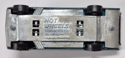 hot-wheels-1968-redline-aqua-custom-fleetside-6 1968 Mattel Redline Hot Wheels Aqua Custom Fleetside 6