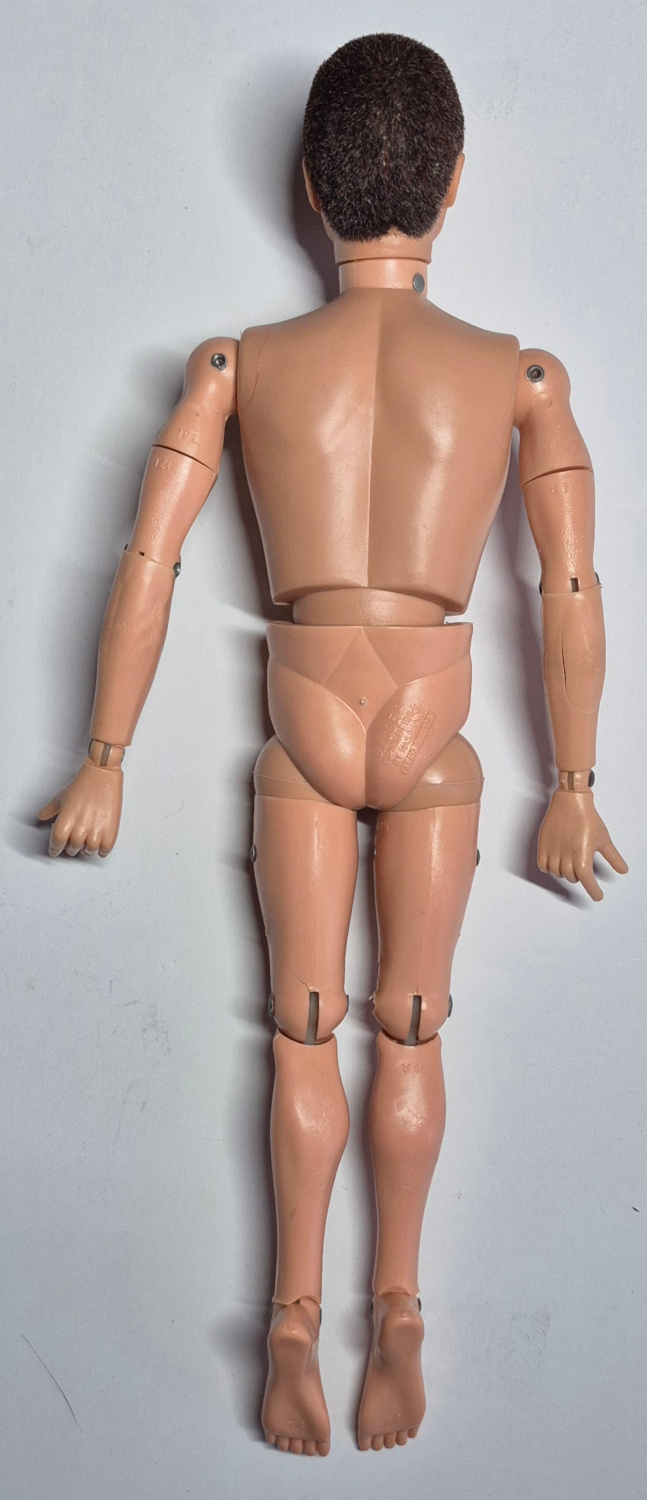1972-hasbro-gi-joe-adventure-team-man-of-action-and-secret-agent-set-7375-5 1972 Hasbro G.I. Joe Adventure Team Man of Action with Secret Agent Equipment Set 7375 in Custom Box 5